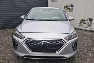 IQNIQ Plug-in Hybrid