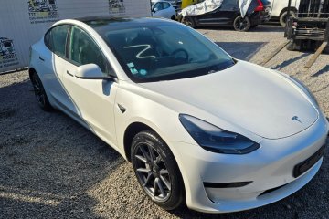 Tesla 3